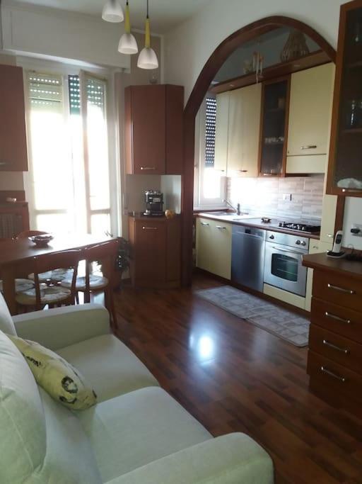 Ferienwohnung Mice Ottima Soluzione Per Il Centro E La Svizzera Como Exterior foto