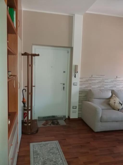 Ferienwohnung Mice Ottima Soluzione Per Il Centro E La Svizzera Como Exterior foto